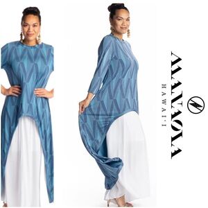 NWT MANAOLA Hawaii ✨ He’olu • Kalukalu Top • Kanaloa Print • MEDIUM
